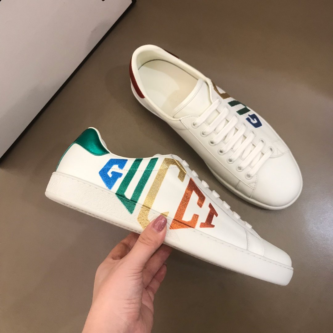 Gucci High Quality Sneakers White and Rainbow Gucci Print with White rubber sole MS021193