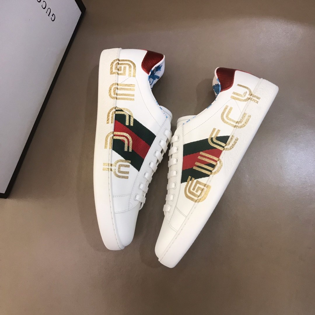 Gucci High Quality Sneakers White and Overlapping Gucci print with White rubber sole MS021198