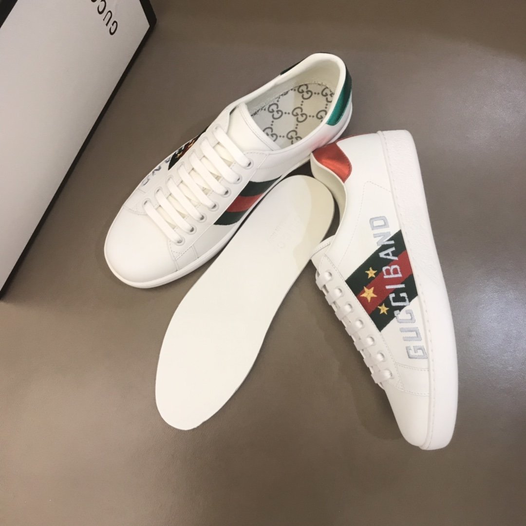 Gucci High Quality Sneakers White and Gucci band and stars embroidery with White rubber sole MS021187