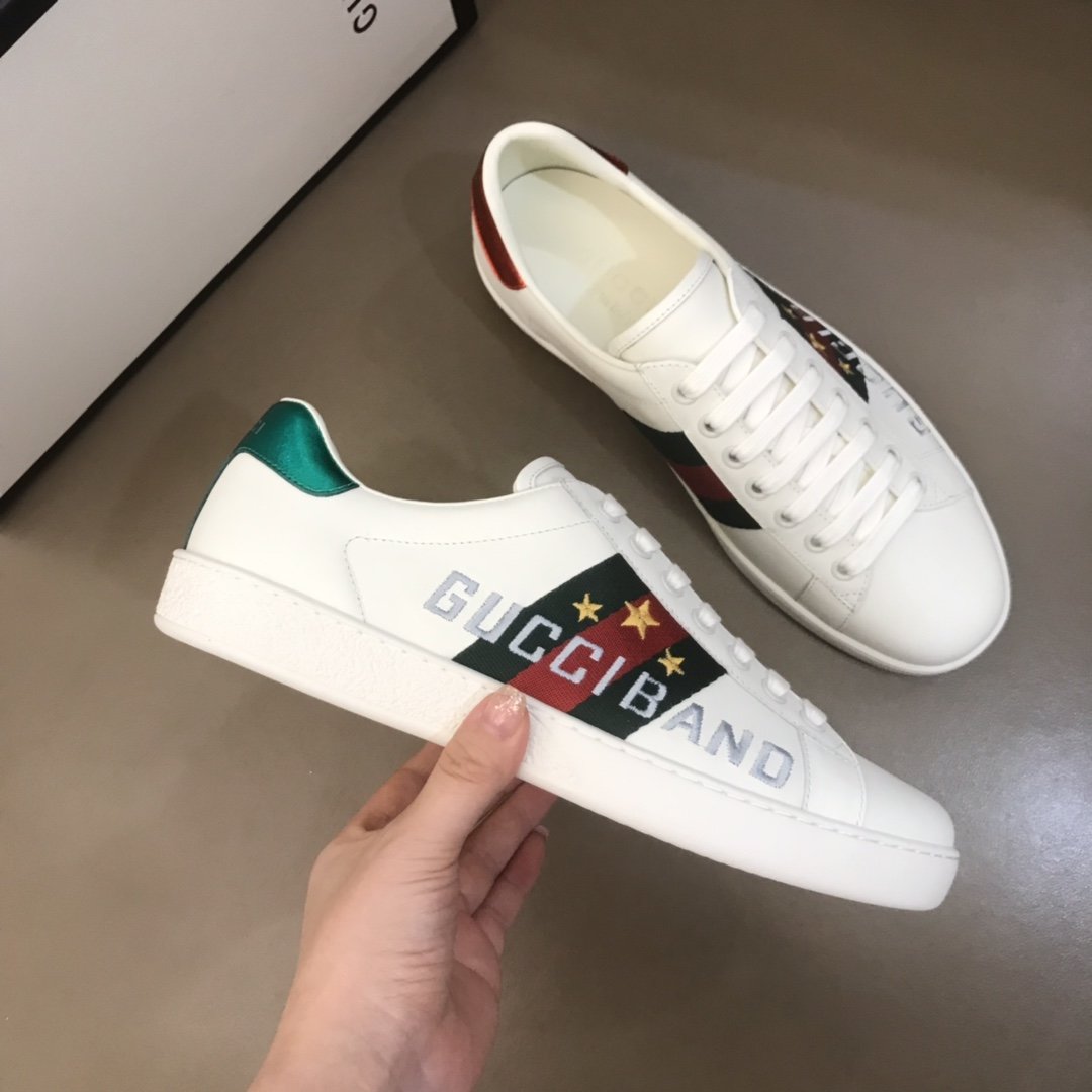 Gucci High Quality Sneakers White and Gucci band and stars embroidery with White rubber sole MS021187