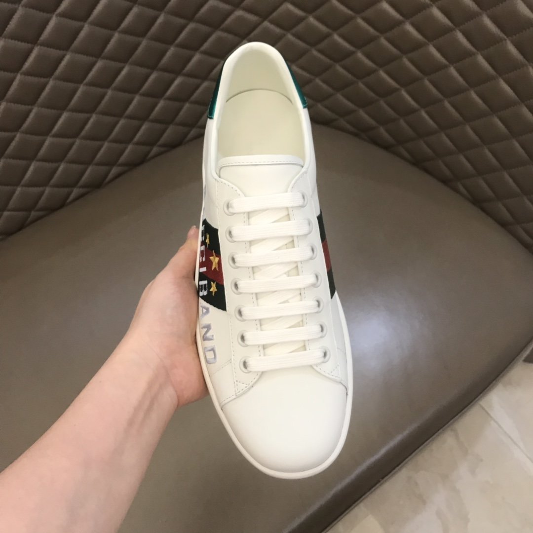 Gucci High Quality Sneakers White and Gucci band and stars embroidery with White rubber sole MS021187