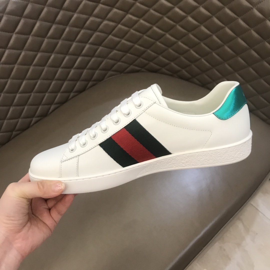 Gucci High Quality Sneakers White and Gucci band and stars embroidery with White rubber sole MS021187