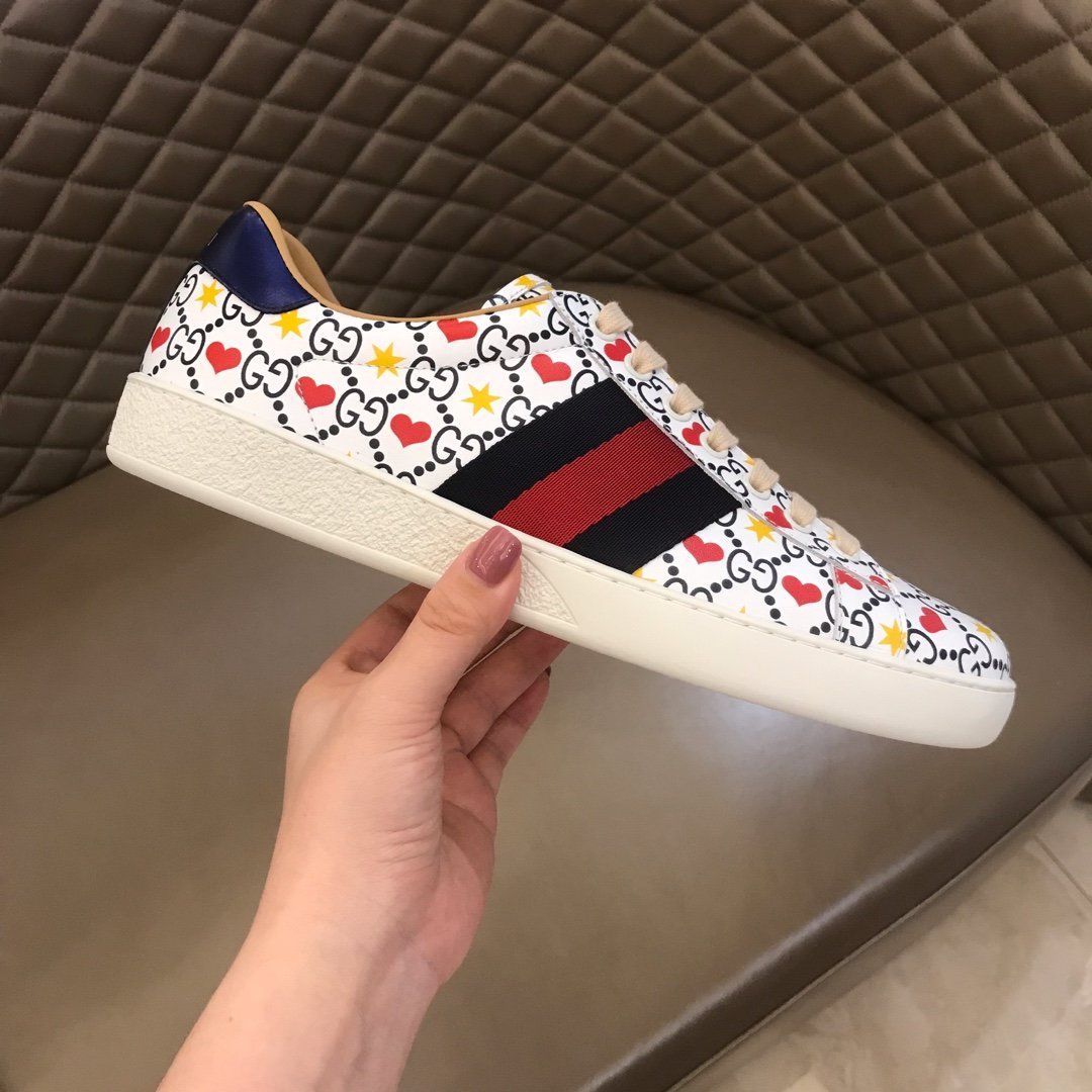 Gucci High Quality Sneakers White and GG love print and white rubber sole MS021195