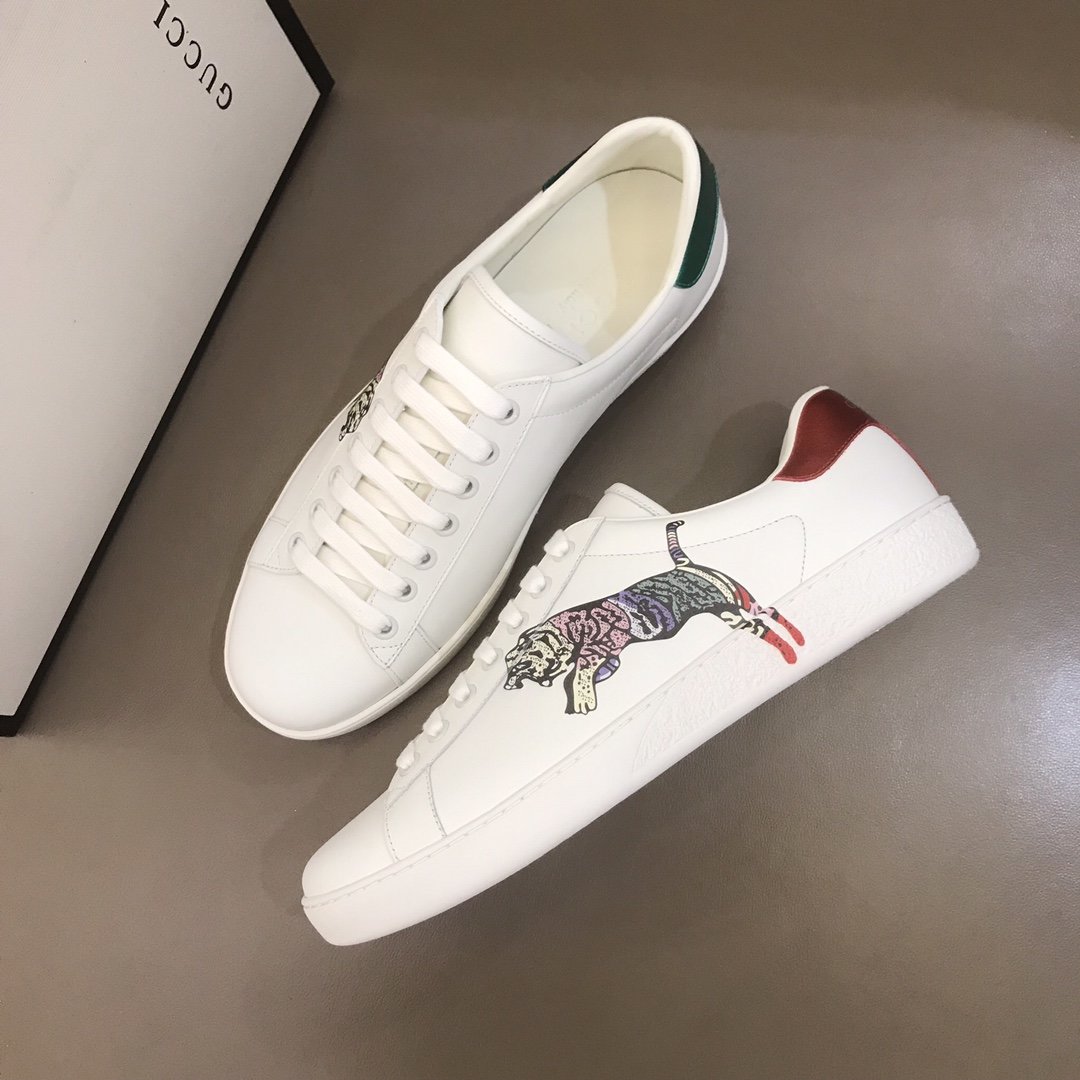 Gucci High Quality Sneakers White and cheetah print and white rubber sole MS021201