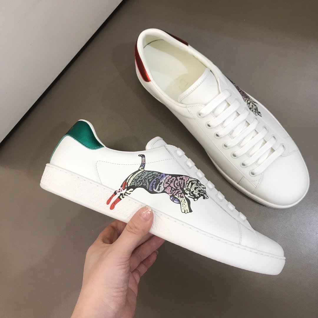 Gucci High Quality Sneakers White and cheetah print and white rubber sole MS021201