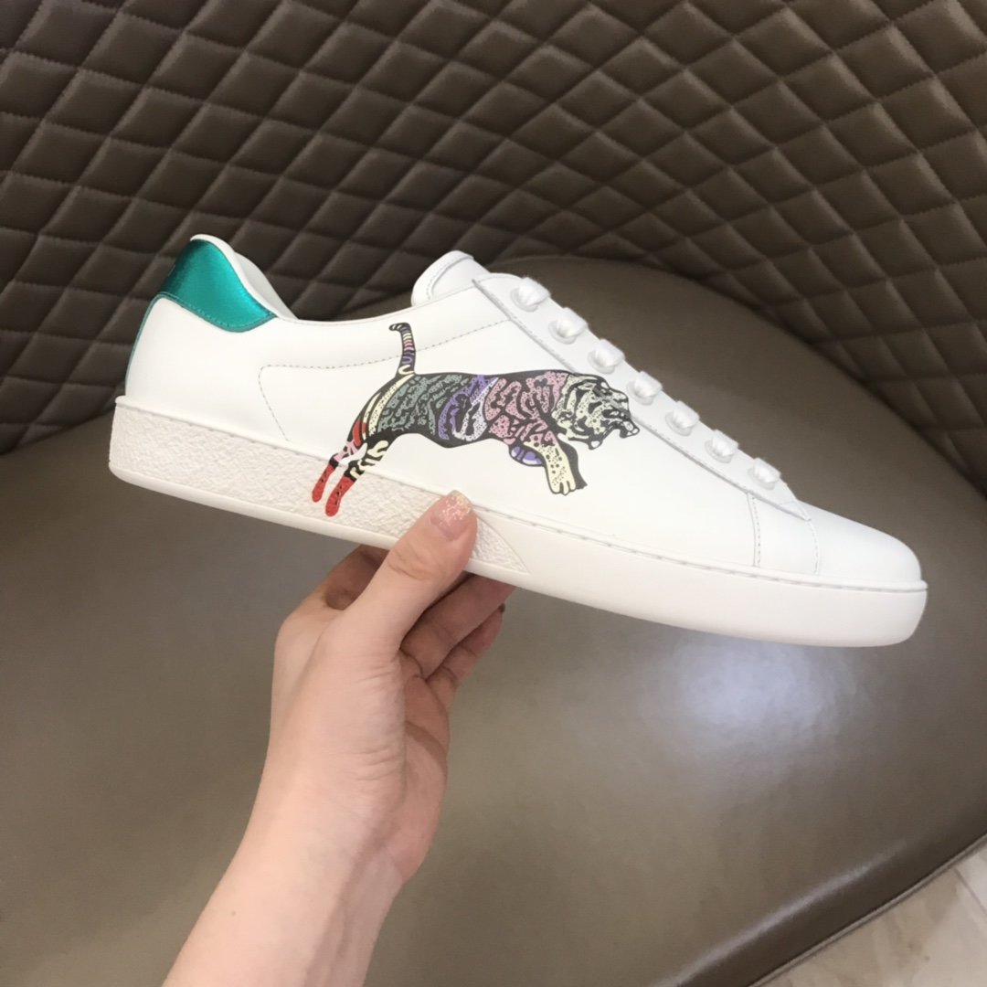 Gucci High Quality Sneakers White and cheetah print and white rubber sole MS021201