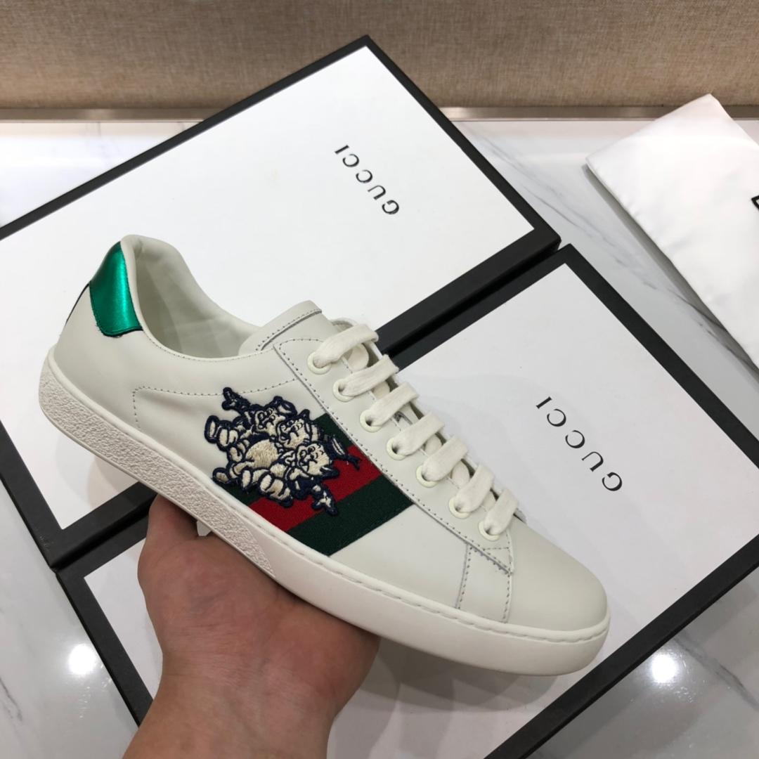Gucci Fashion Sneakers White and three piglet embroidery with white rubber sole MS07629
