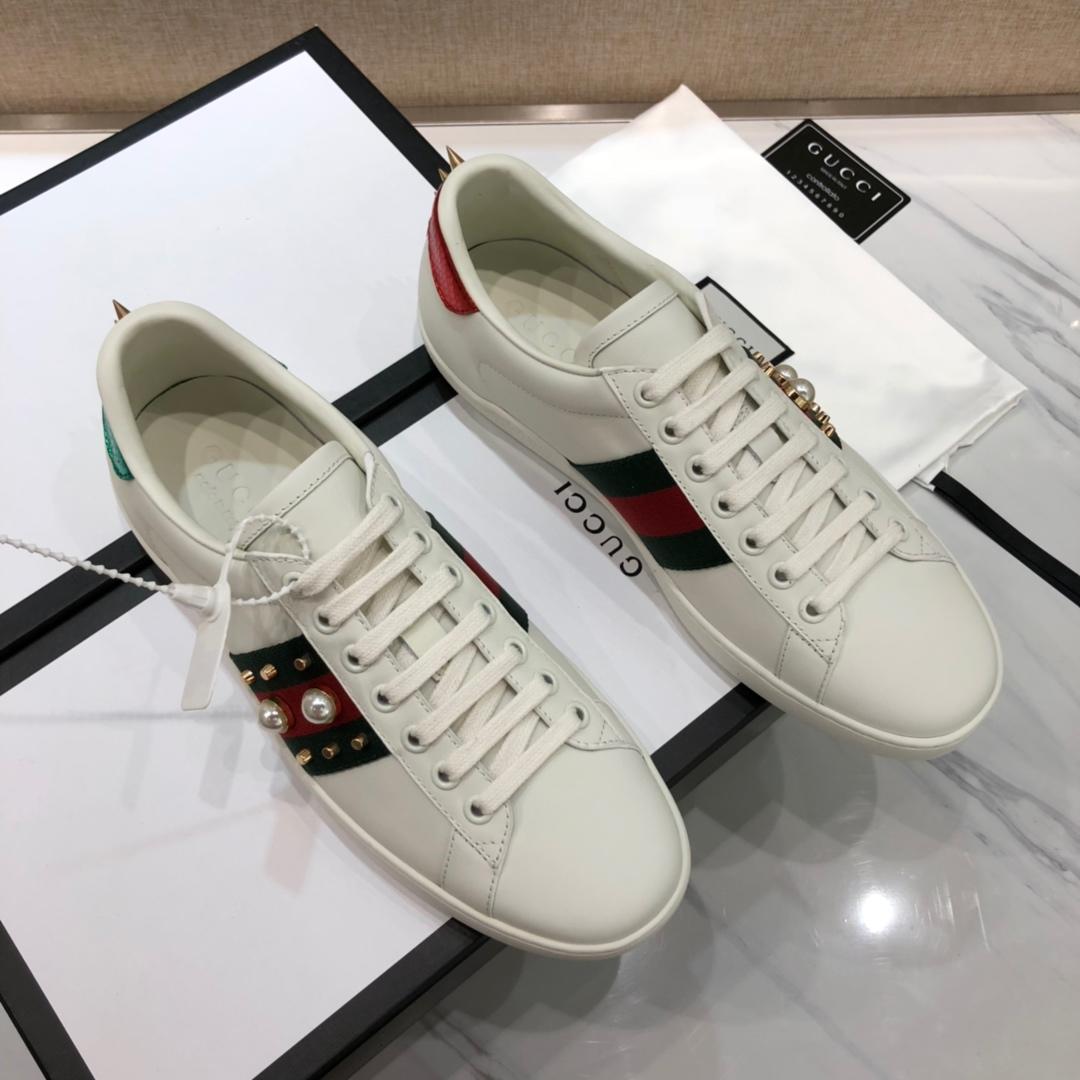 Gucci Fashion Sneakers White and pearl inlaid wet with white sole MS07744