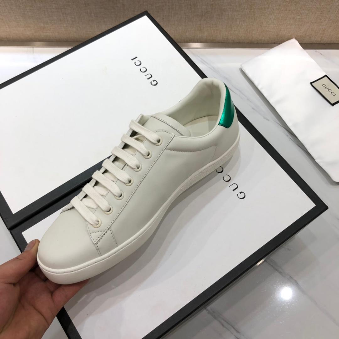 Gucci Fashion Sneakers White and GUCCI tongue print with white rubber sole MS07627