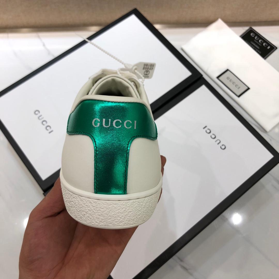 Gucci Fashion Sneakers White and Disney piggy embroidery with white sole MS07739