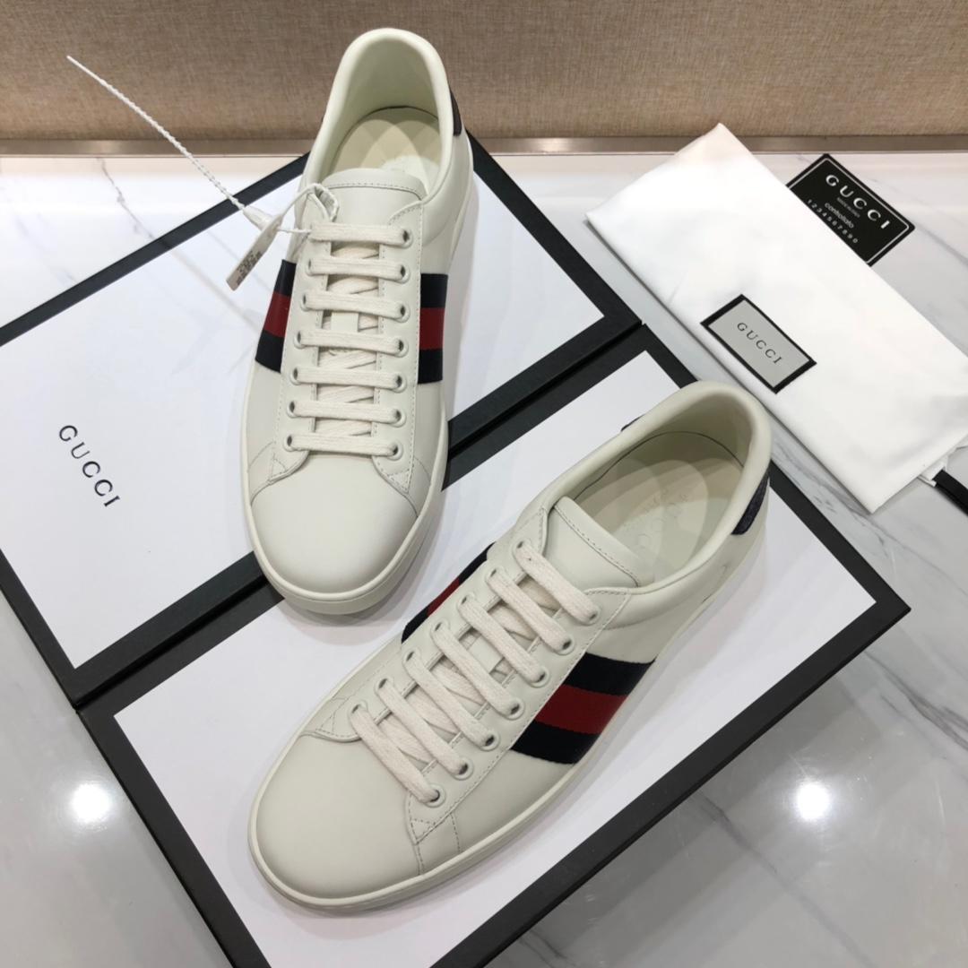 Gucci Fashion Sneakers White and black red wet with white soles MS07743