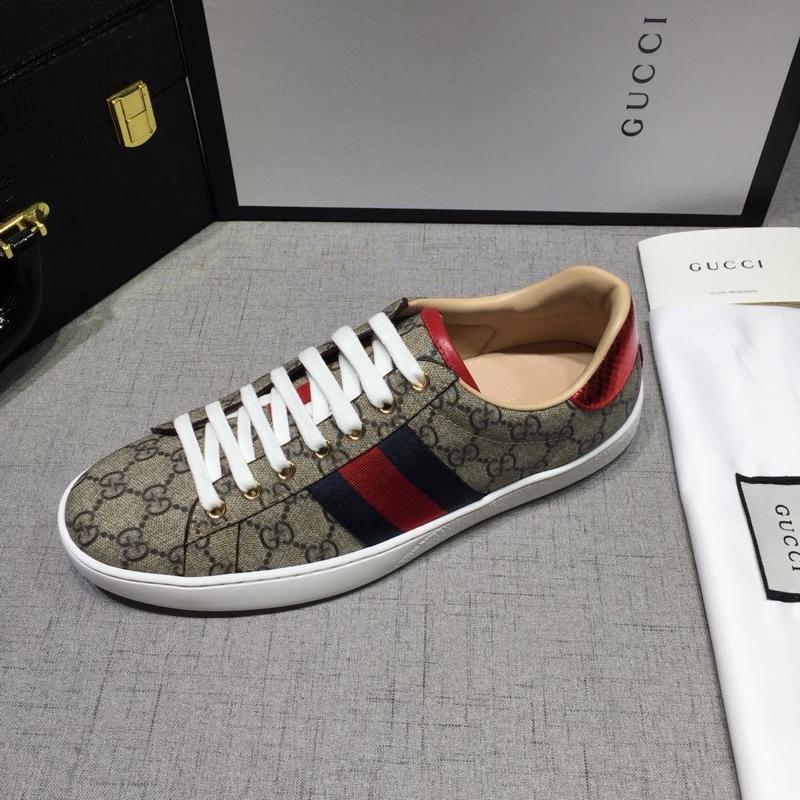 Gucci Fashion Sneakers Grey and GG lettering with white sole MS07755