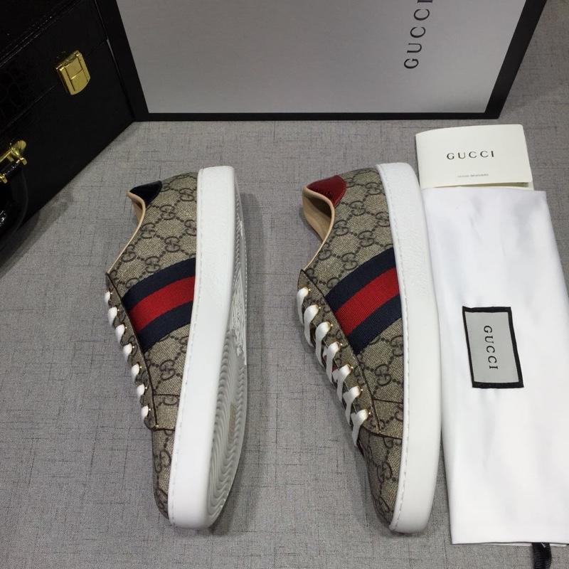 Gucci Fashion Sneakers Grey and GG lettering with white sole MS07755