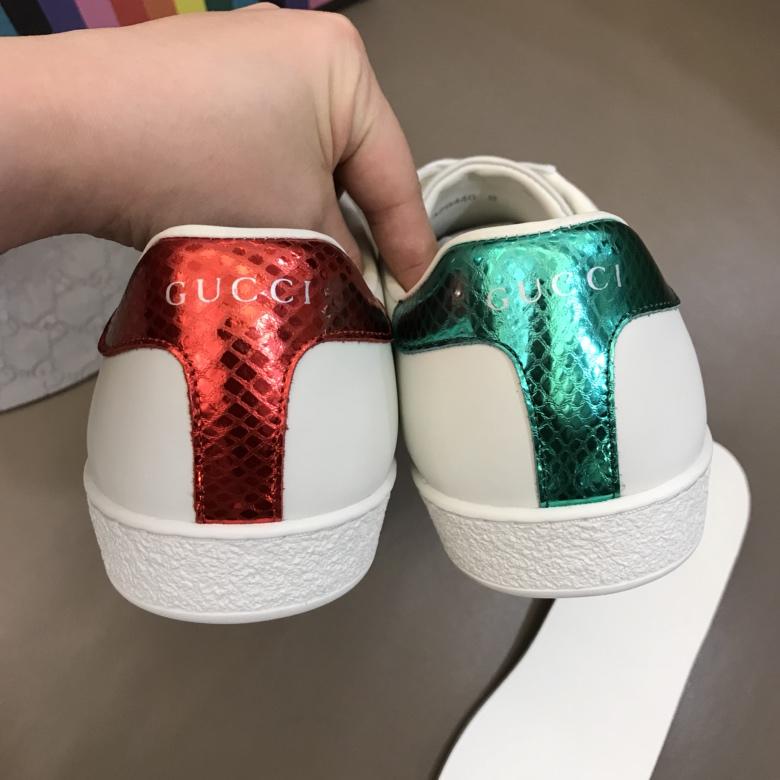 Gucci Perfect Quality Sneakers White and gold bee embroidery with and white sole MS02680