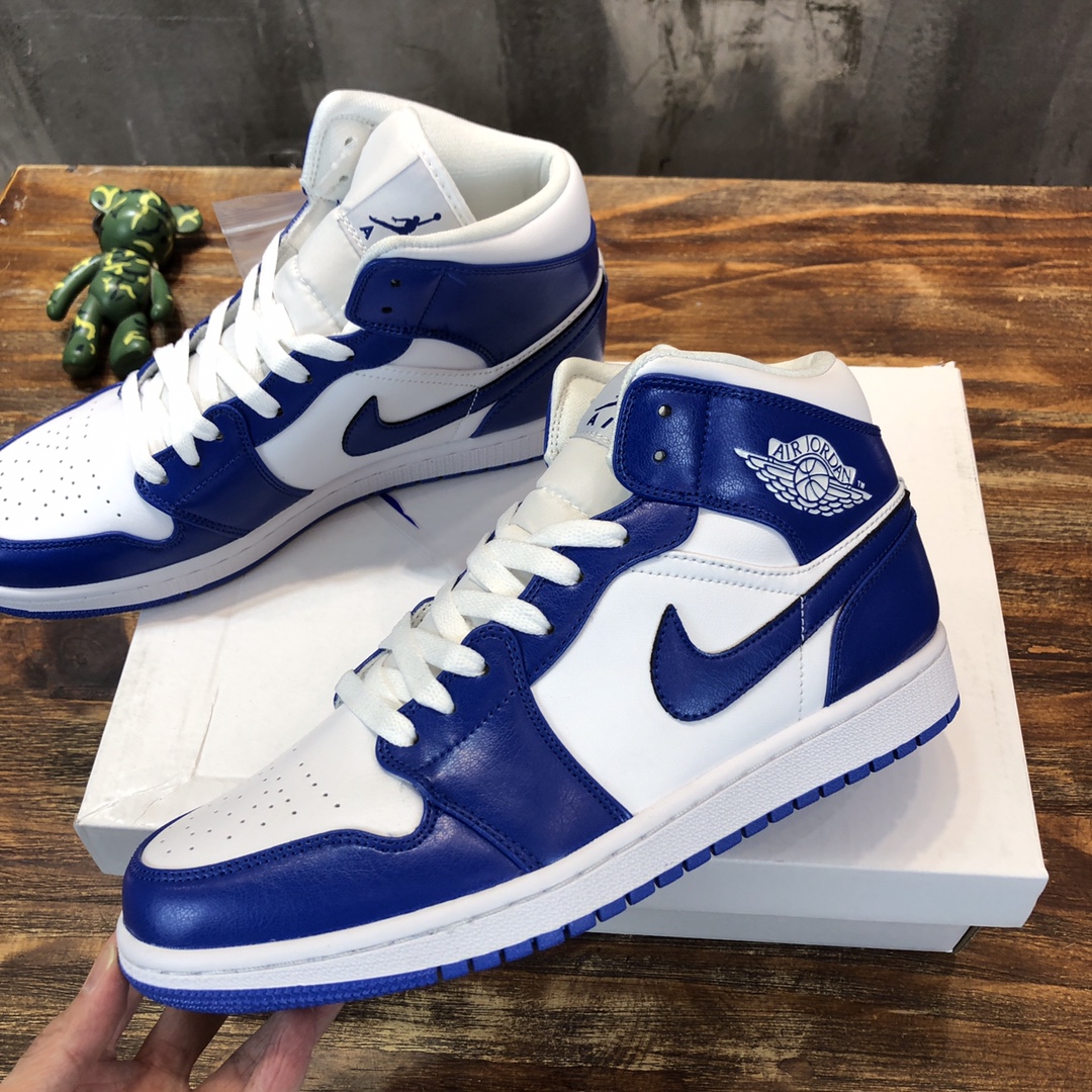 Nike Air Jordan 1 Mid Sneaker