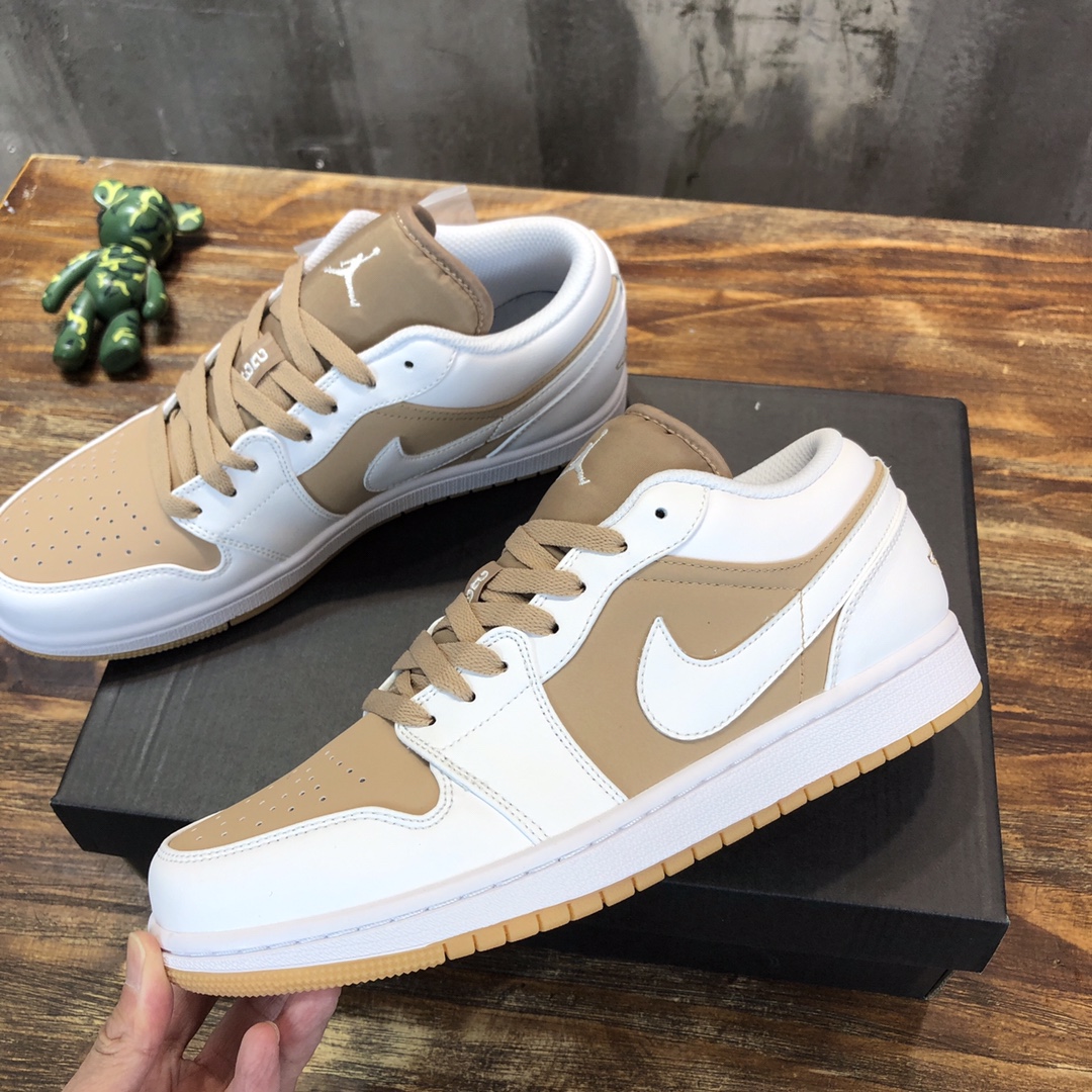 NIKE Air Jordan 1 Low Sneaker