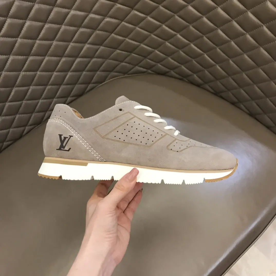 Louis Vuitton 2022 top quality casual sneakers 