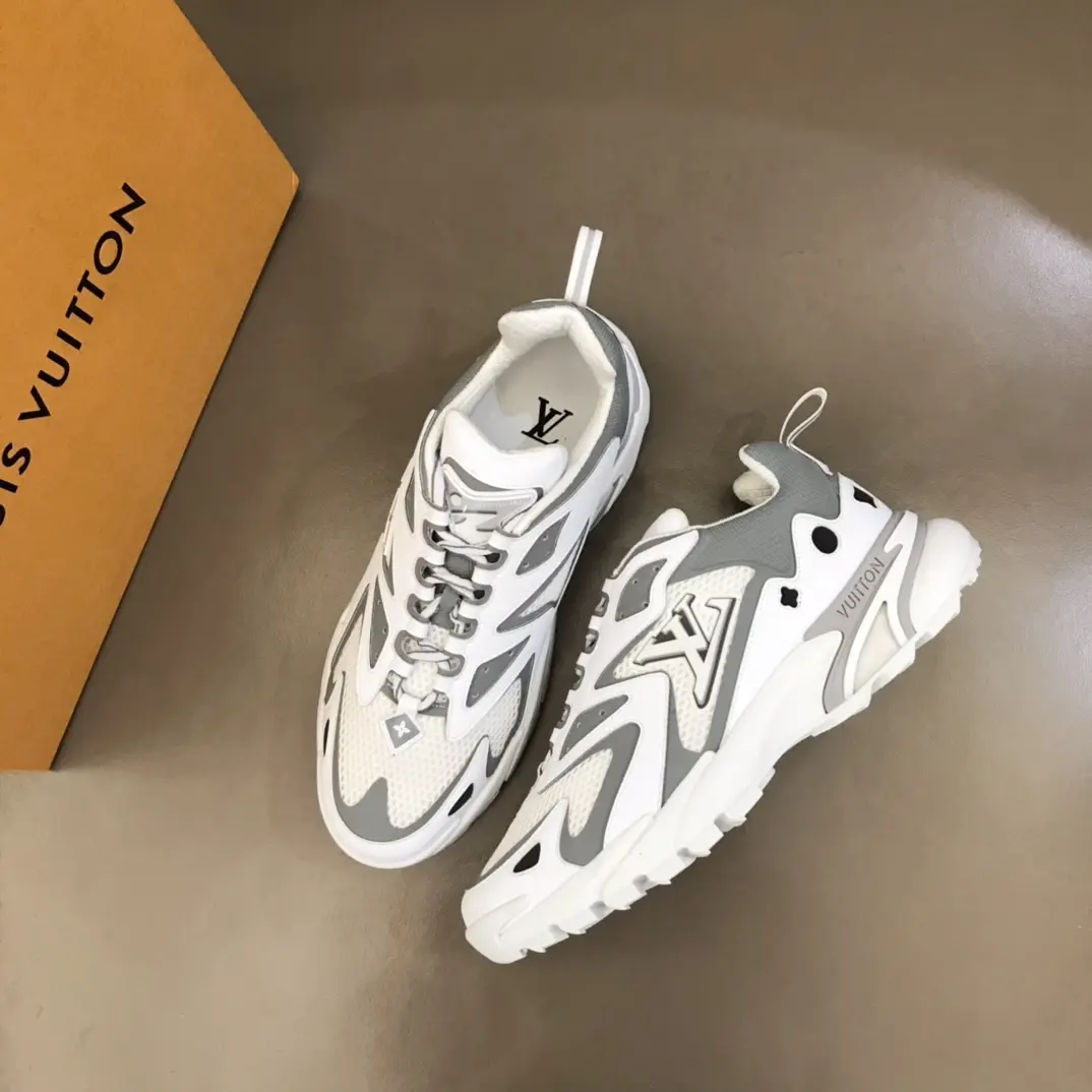 Louis Vuitton 2022 Runner Tatic sneakers 