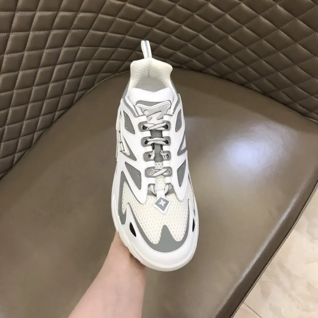 Louis Vuitton 2022 Runner Tatic sneakers 