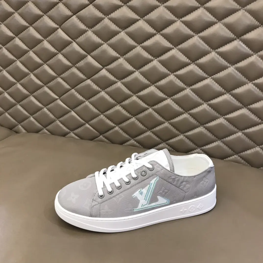 Louis Vuitton 2022 classic casual sneakers 