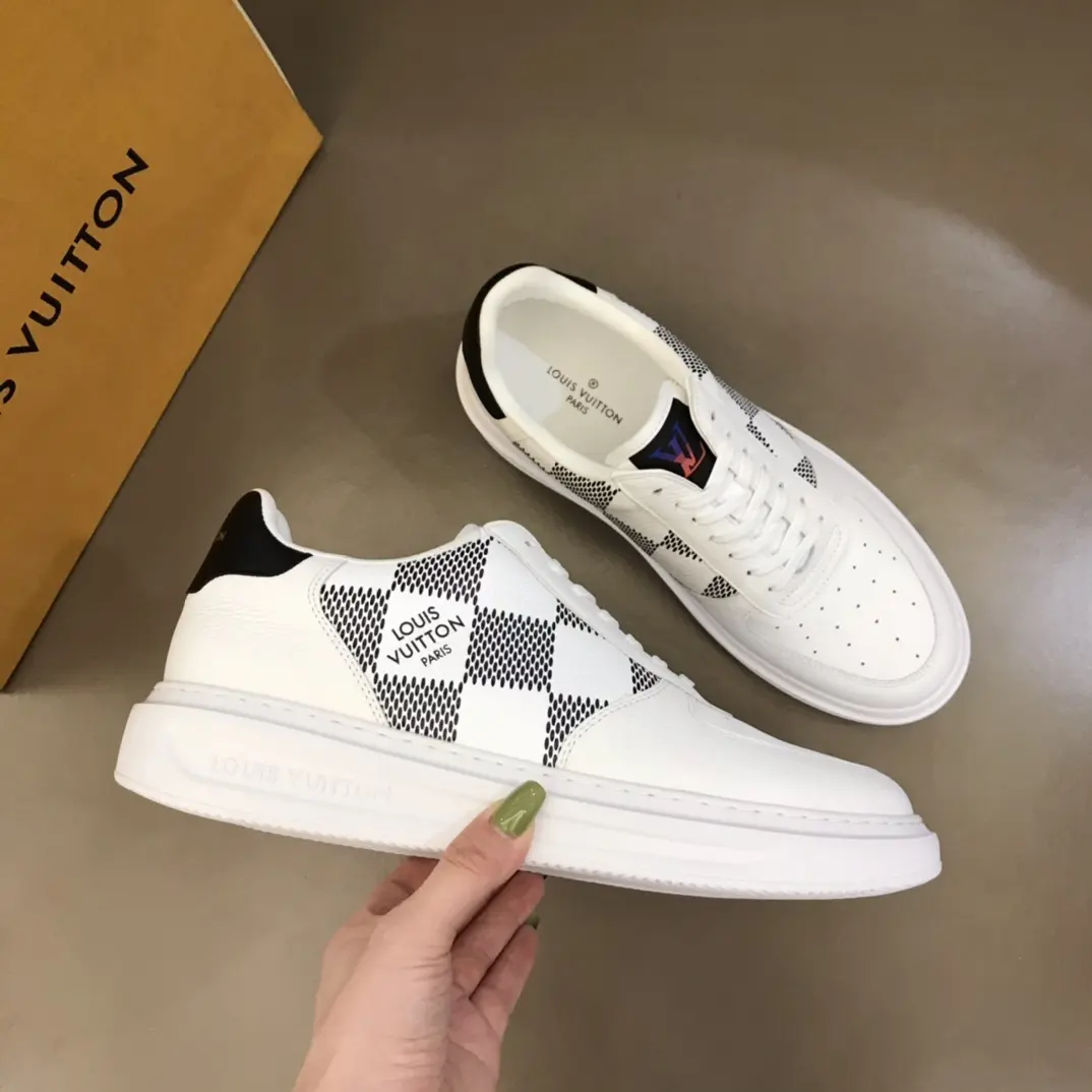 Louis Vuitton 2022 classic casual sneakers 