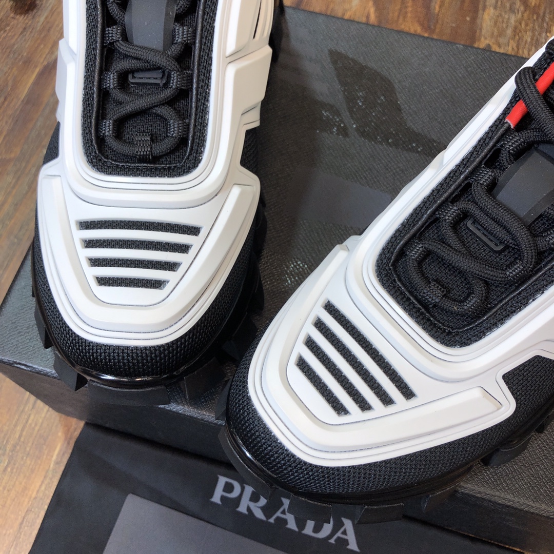 Prada classic sneaker with King kong series