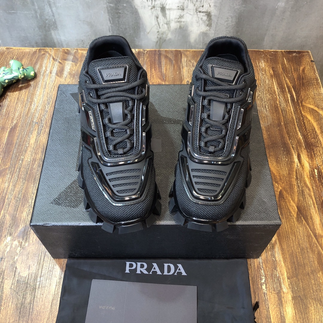 Prada classic sneaker with King kong series