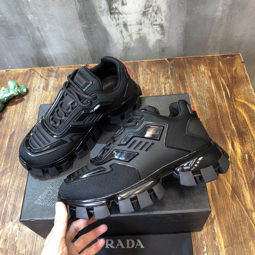 Prada classic sneaker with King kong series