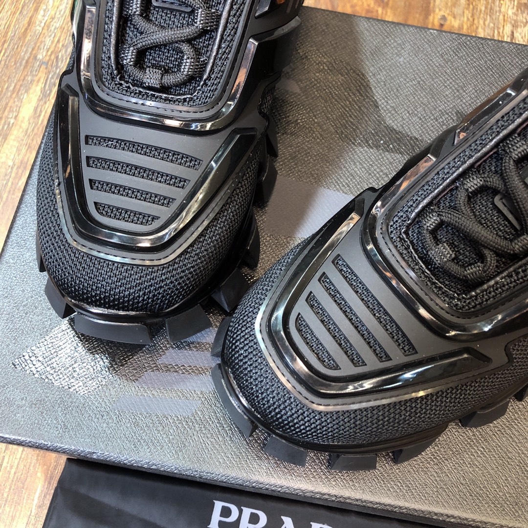 Prada classic sneaker with King kong series