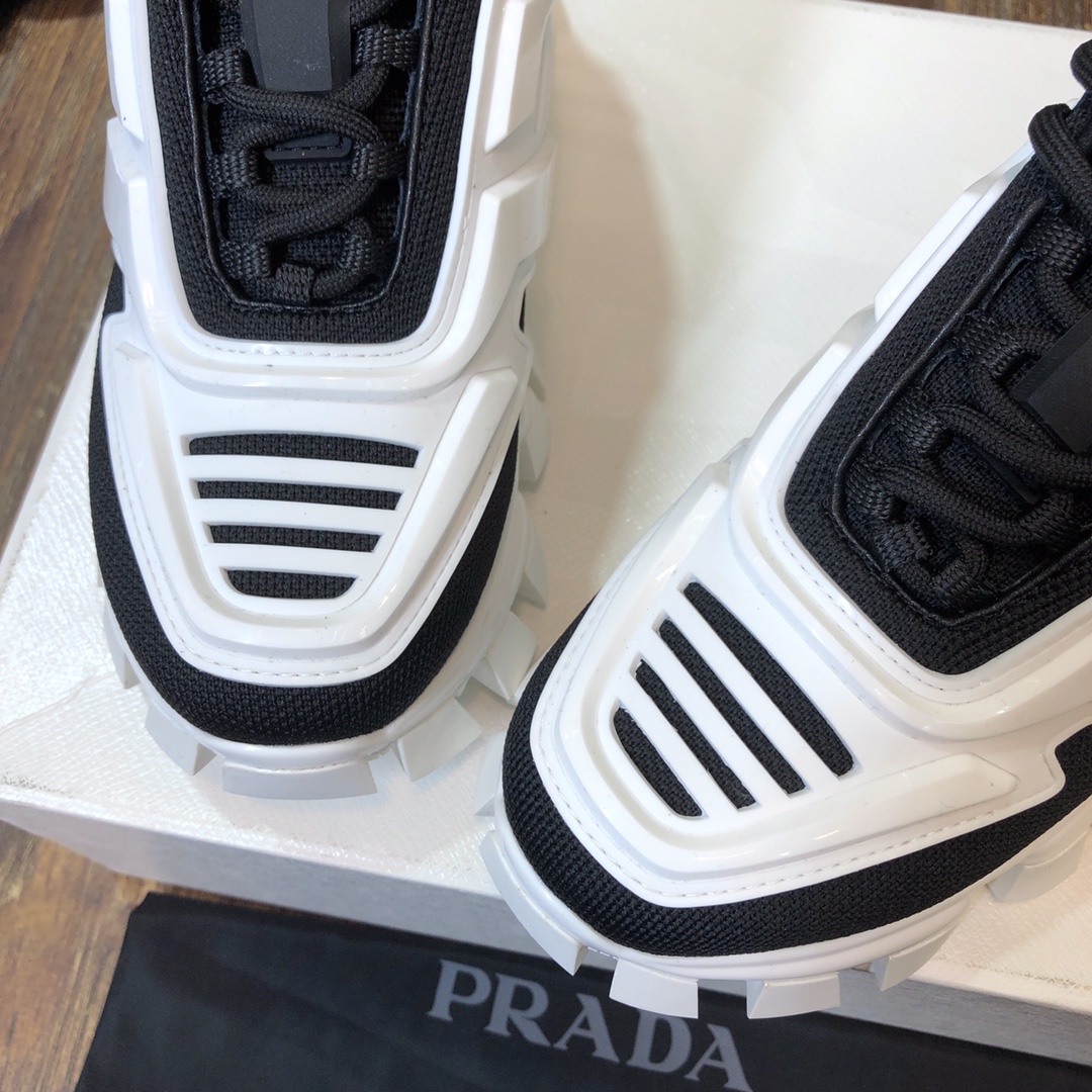 Prada classic sneaker with King kong series