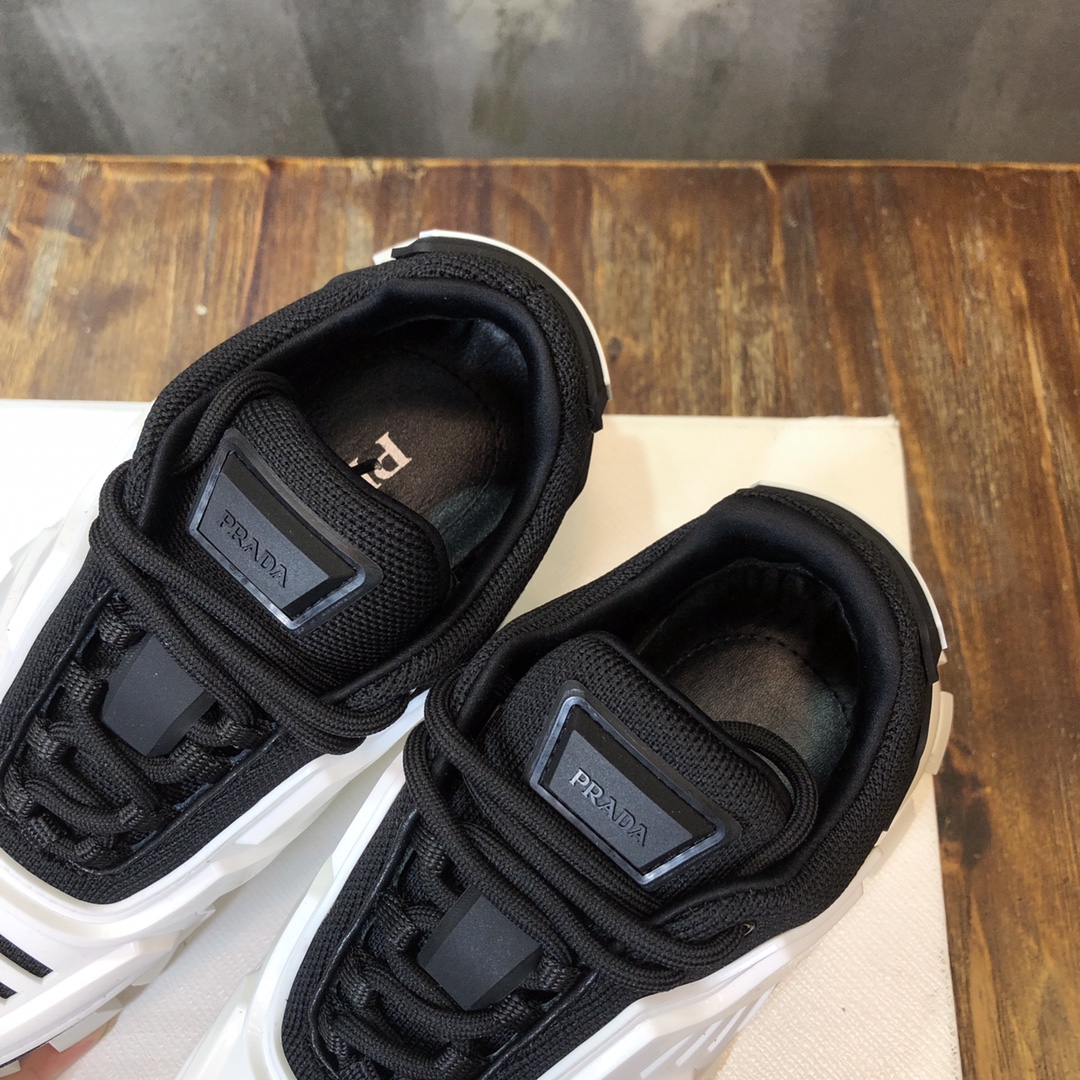 Prada classic sneaker with King kong series