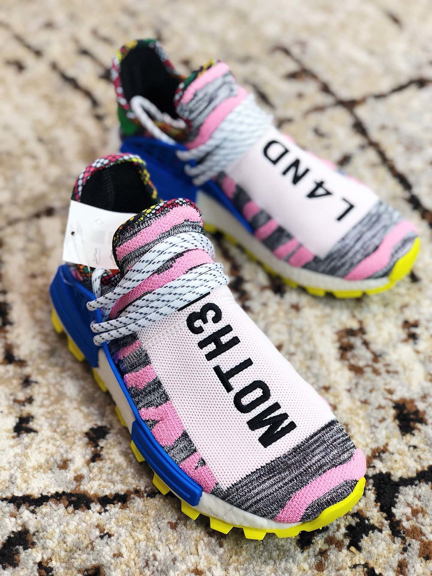High Quality Retail version Pharrell x Adidas NMD Hu “Solar Pack” Hi-Res Red/Bright Blue BB9531 with fish scale ready