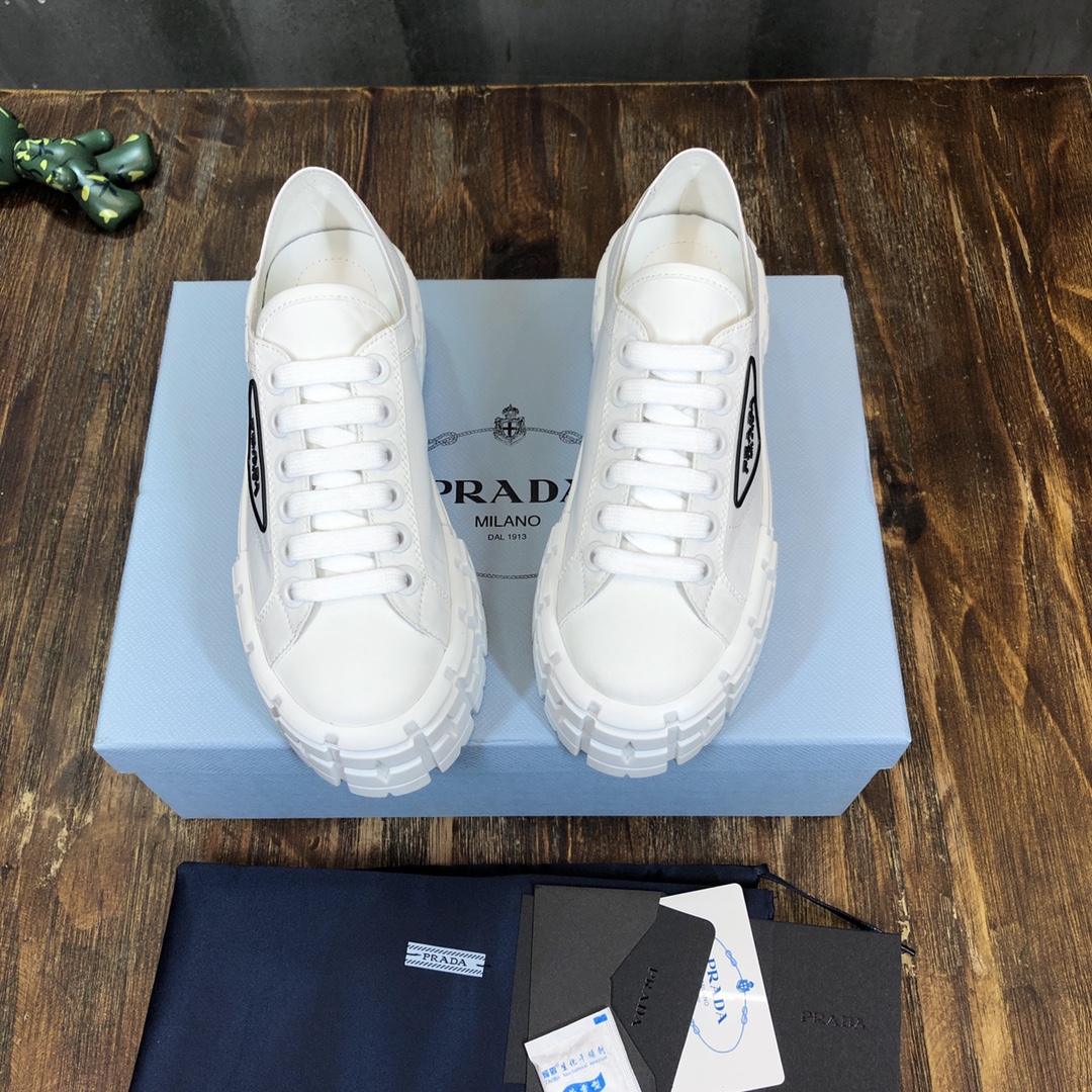 Prada classic sneaker with double Canvas