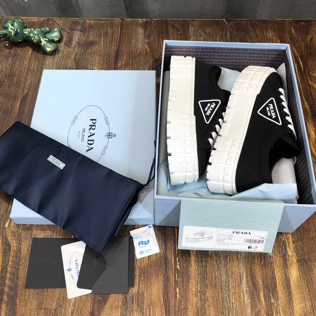 Prada classic sneaker with double Canvas