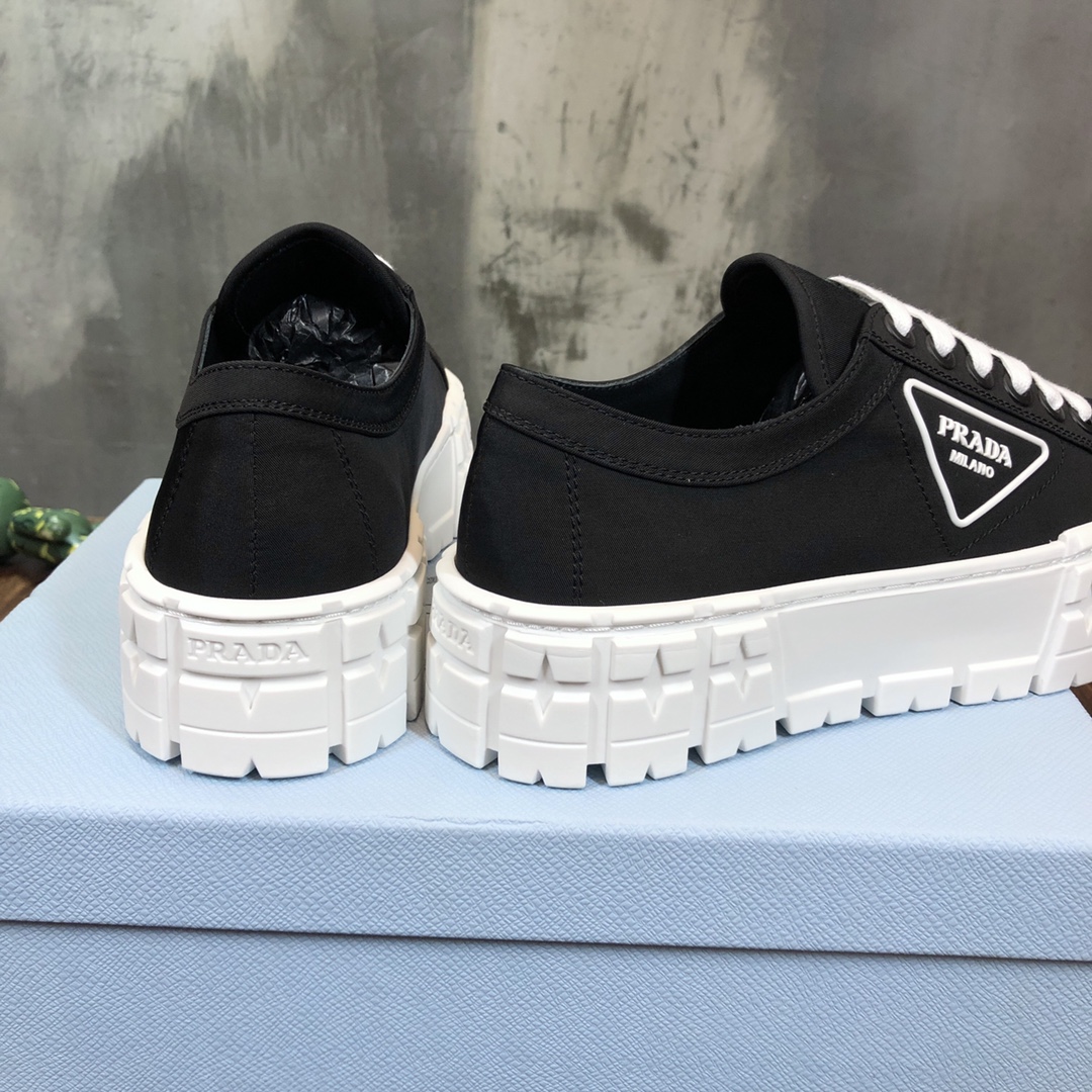 Prada classic sneaker with double Canvas