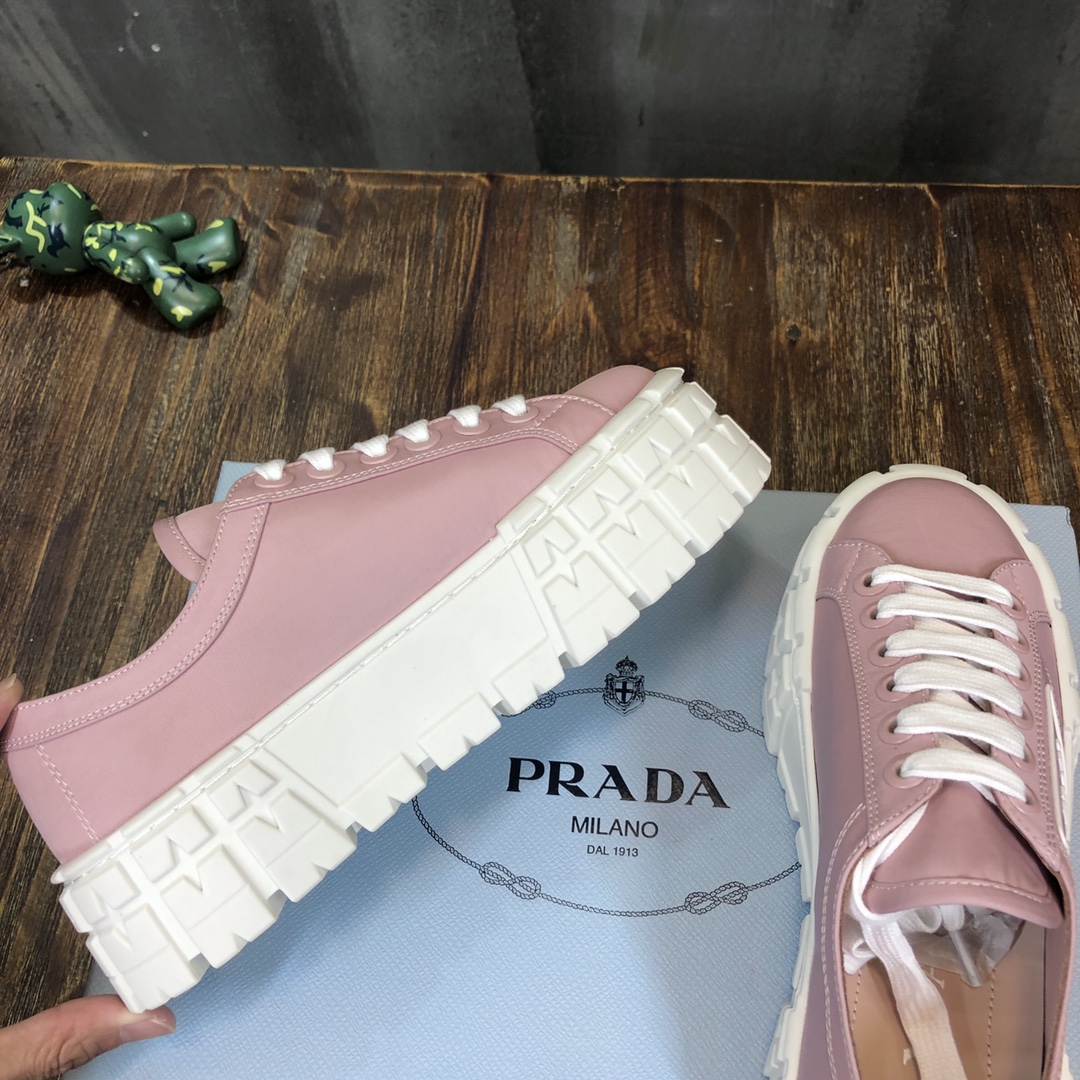 Prada classic sneaker with double Canvas