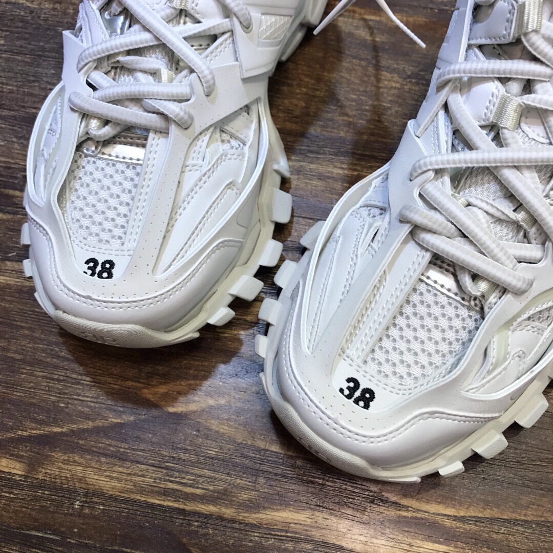 Balenciaga Sneaker Track Sneaker Led in White