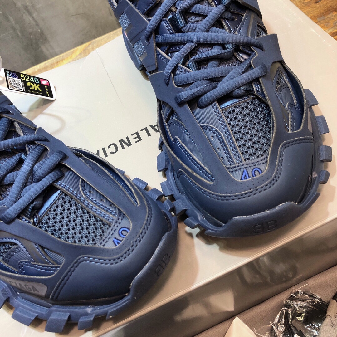 Balenciaga Sneaker Track Sneaker Led in Blue