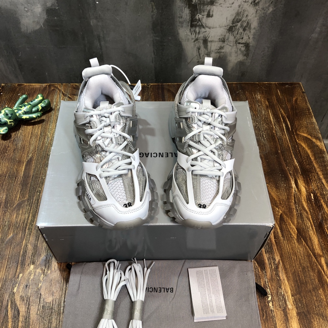 Balenciaga Sneaker Track Sneaker in White