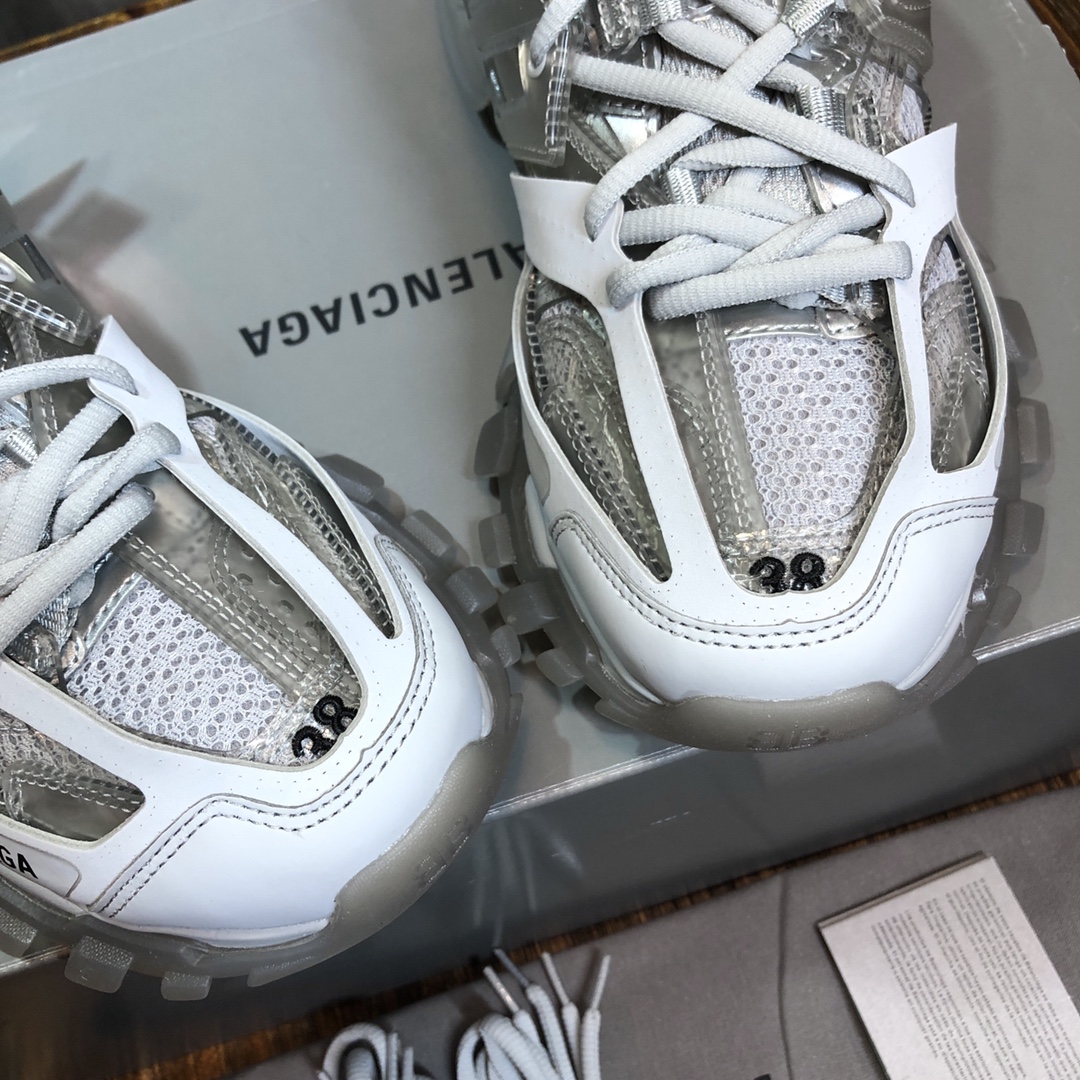 Balenciaga Sneaker Track Sneaker in White