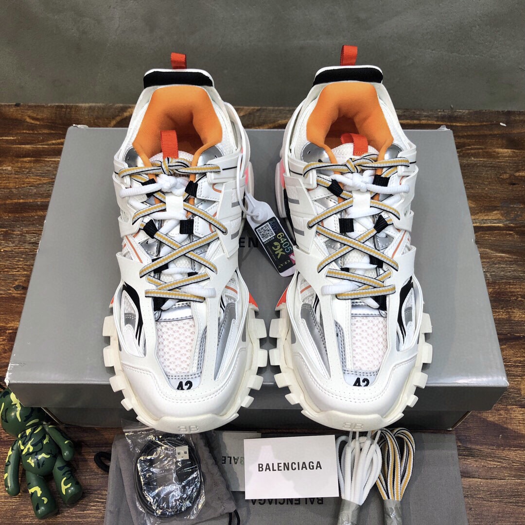 Balenciaga Sneaker Track Sneaker in White