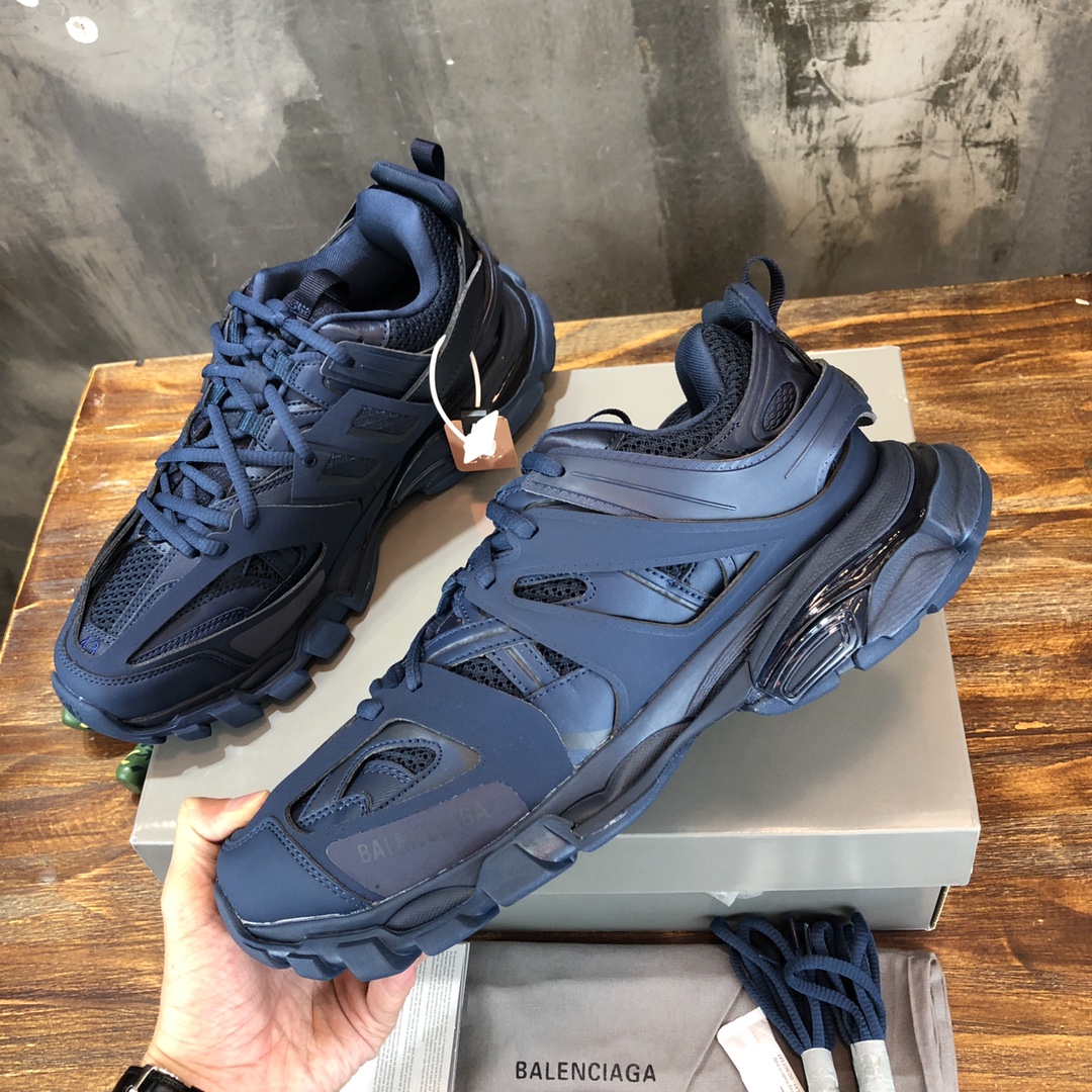 Balenciaga Sneaker Track Sneaker in Blue