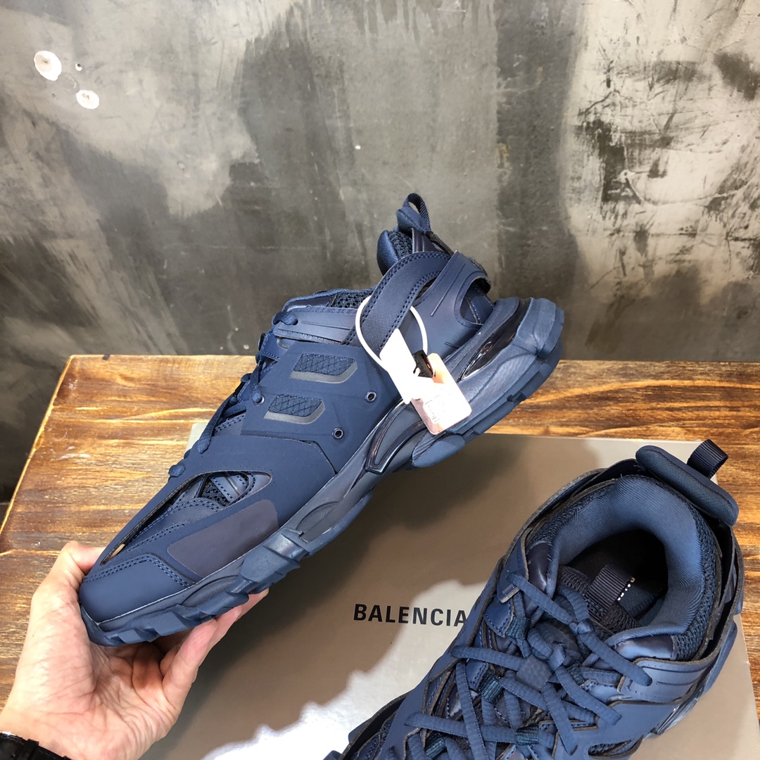 Balenciaga Sneaker Track Sneaker in Blue