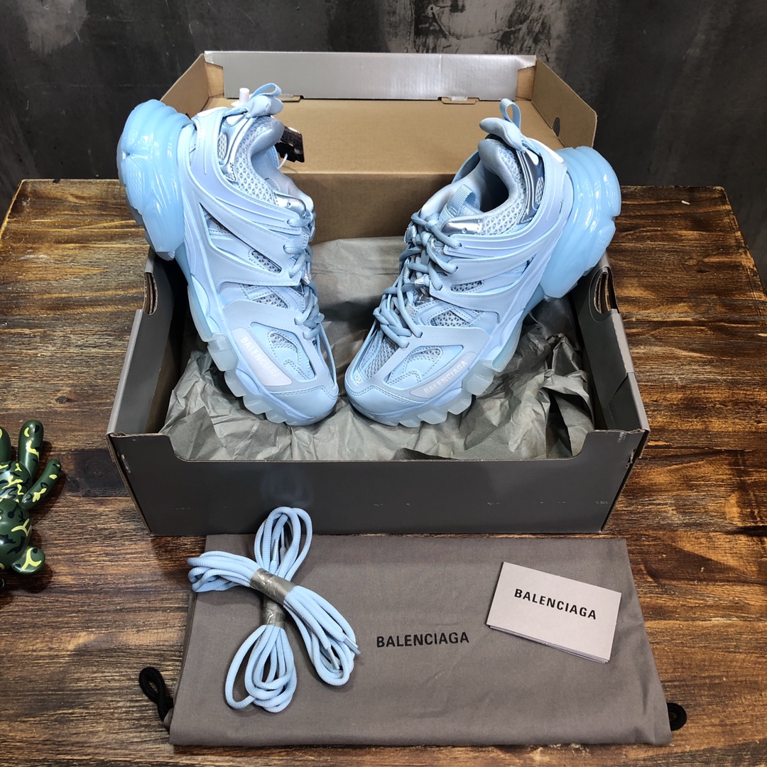 Balenciaga Sneaker Track Sneaker in Blue