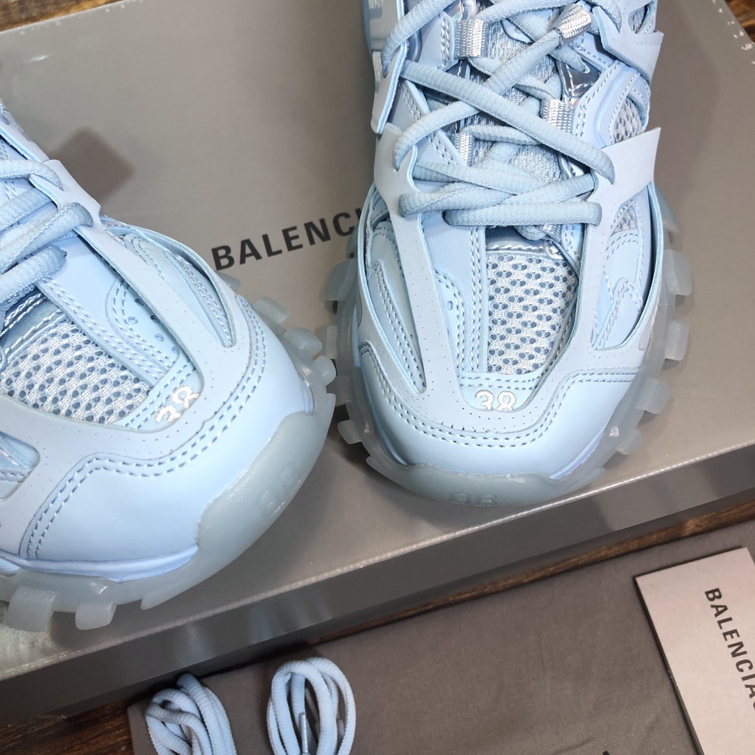 Balenciaga Sneaker Track Sneaker in Blue