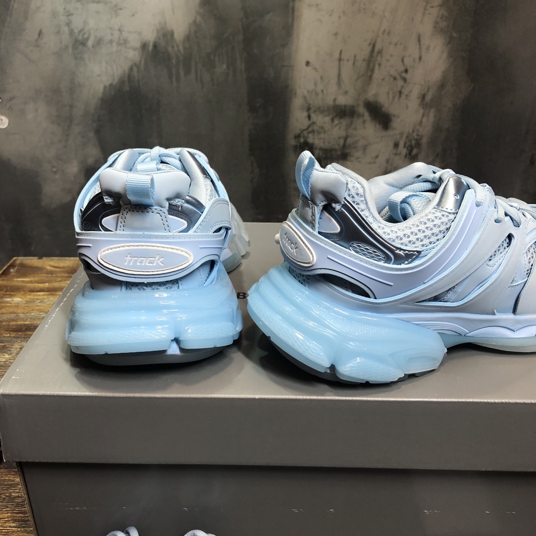 Balenciaga Sneaker Track Sneaker in Blue