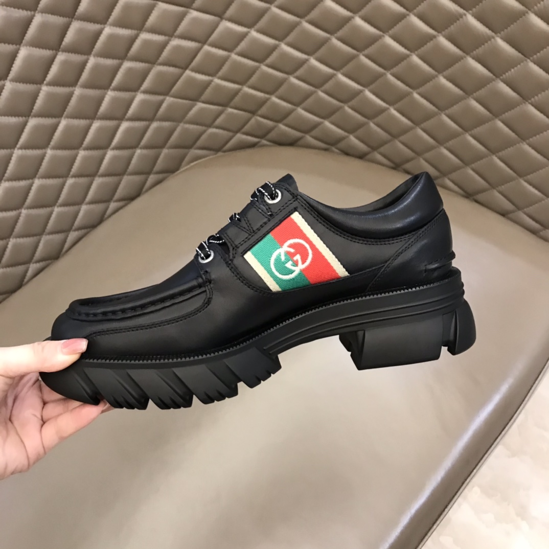 GUCCI 2021 sneaker double G