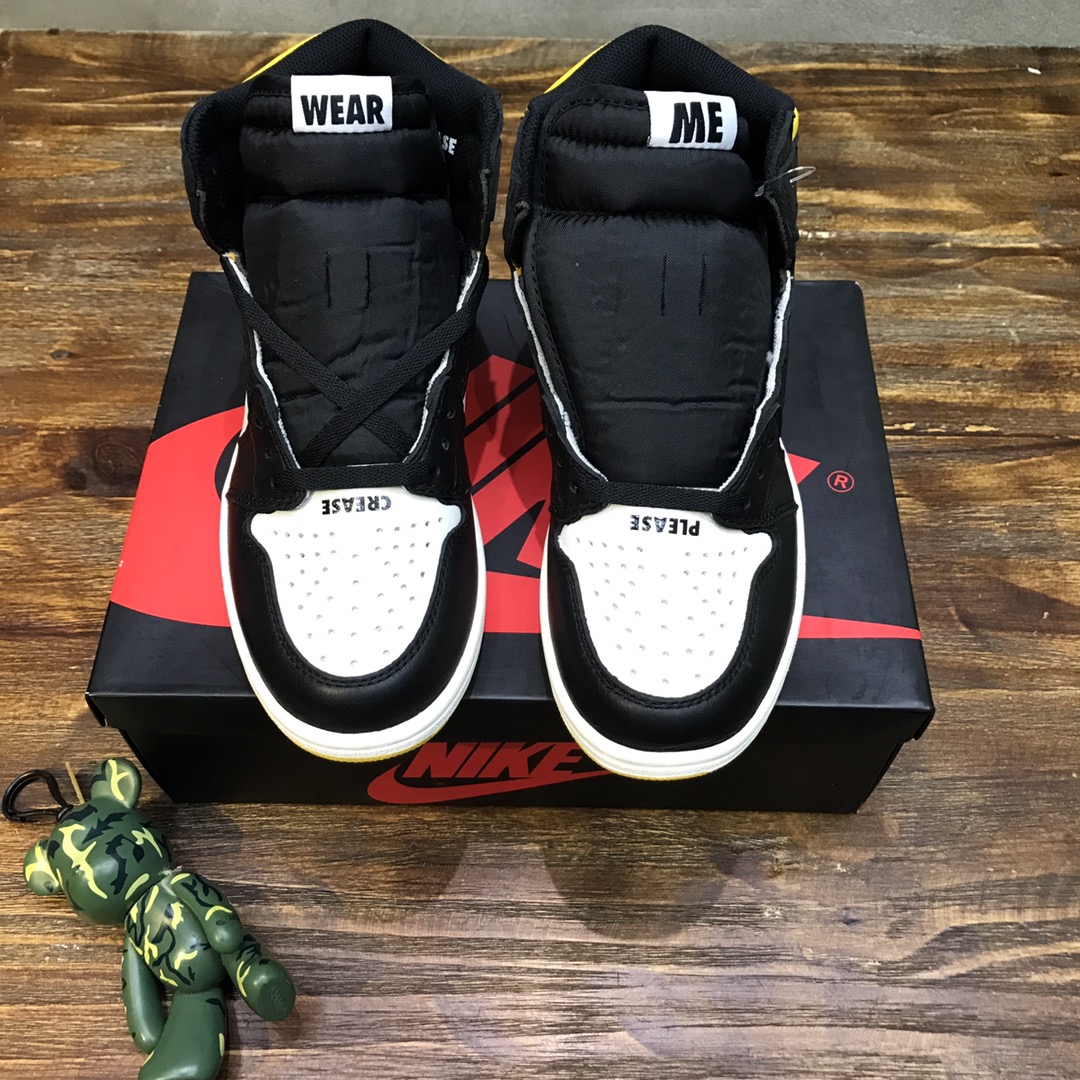 NIKE Air Jordan 1 sneaker