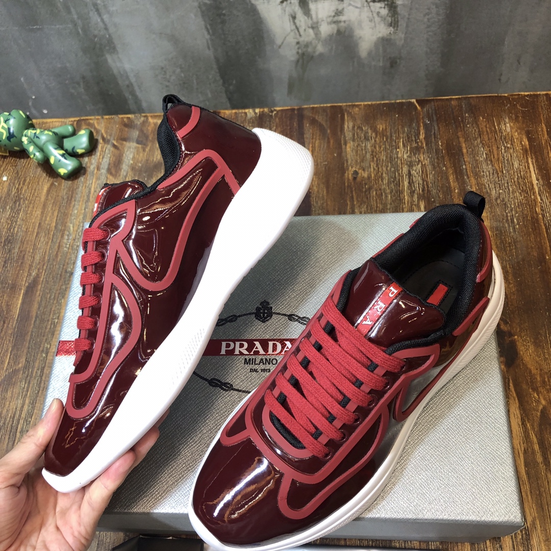 Prada classic sneaker