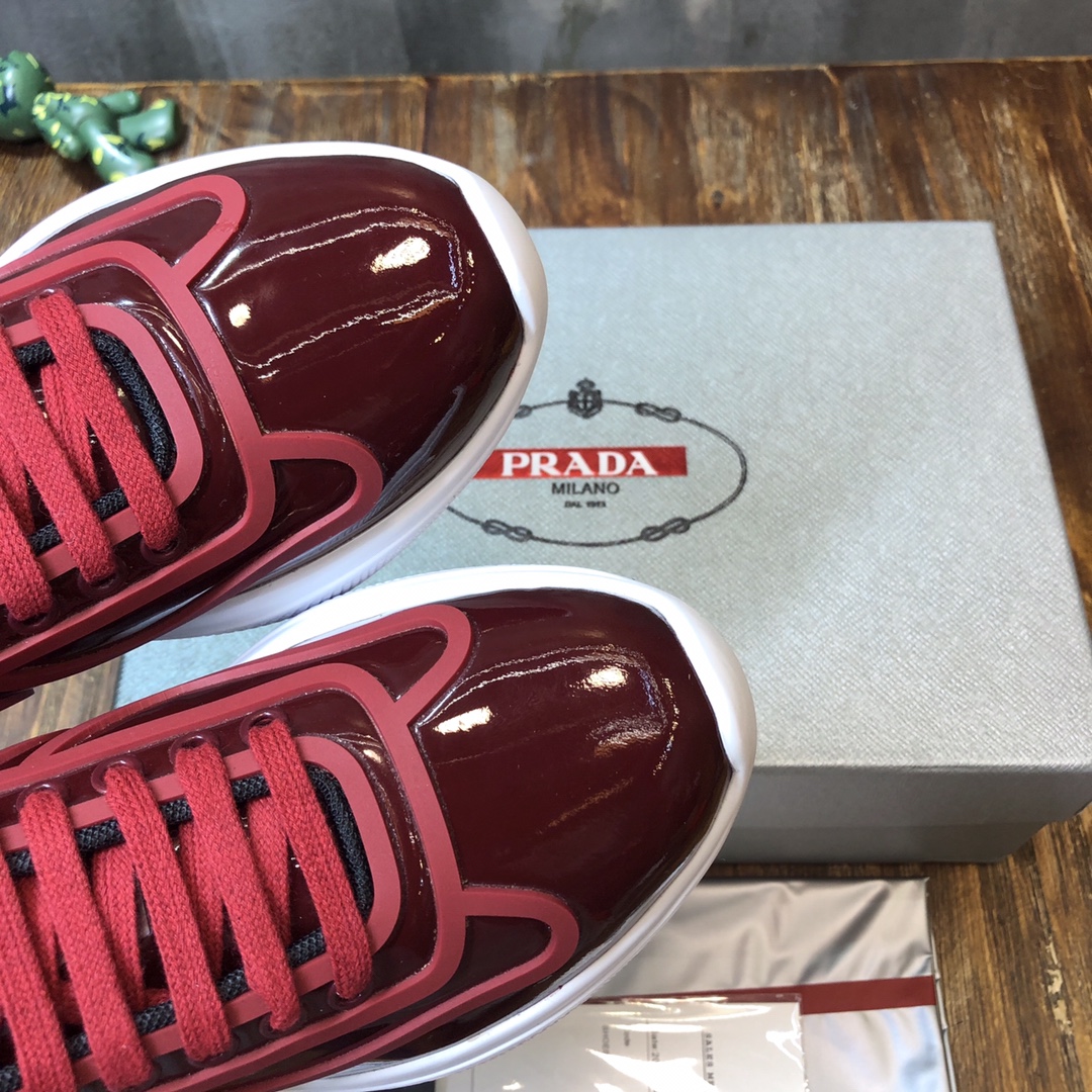 Prada classic sneaker